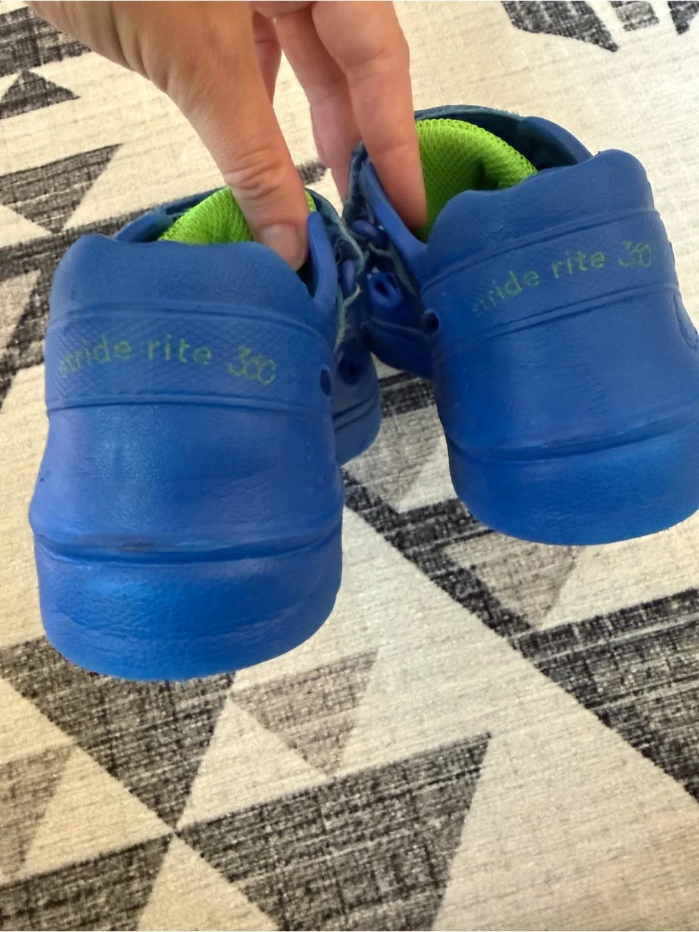 Stride Rite keep your